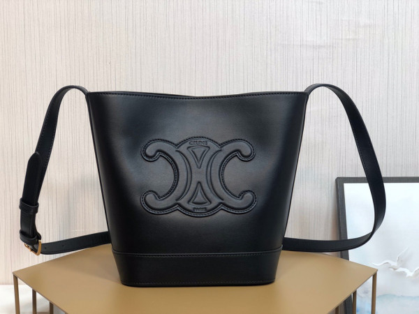 CELIN* SMALL BUCKET CUIR TRIOMPHE