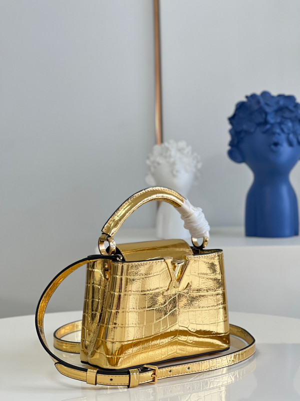 l0*is V*t0n capucines mini