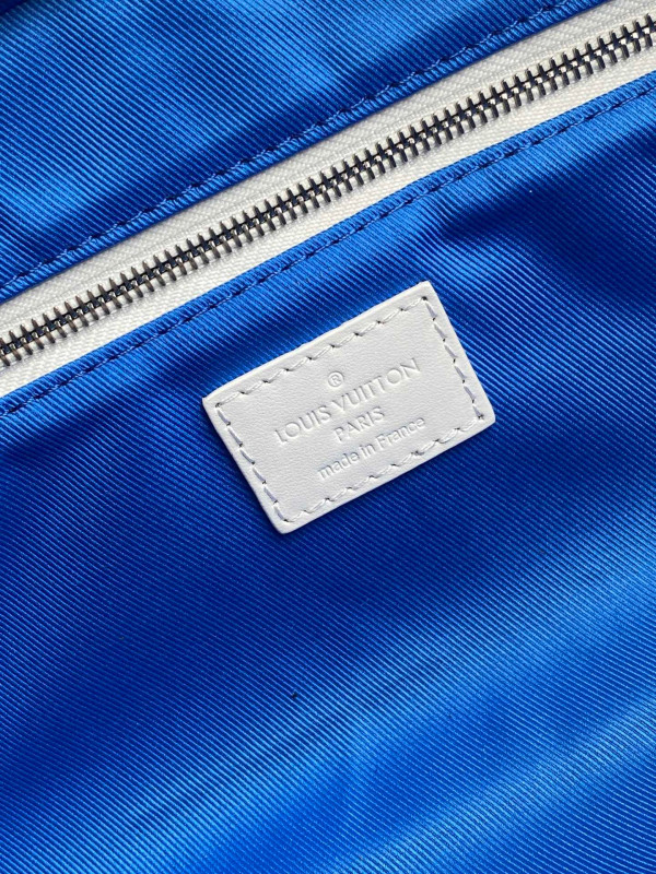 l0*is V*t0n toilet dopp pouch