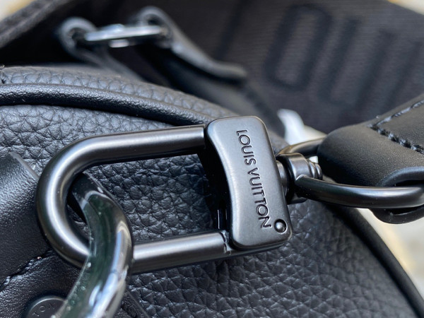 l0*is V*t0n city keepall