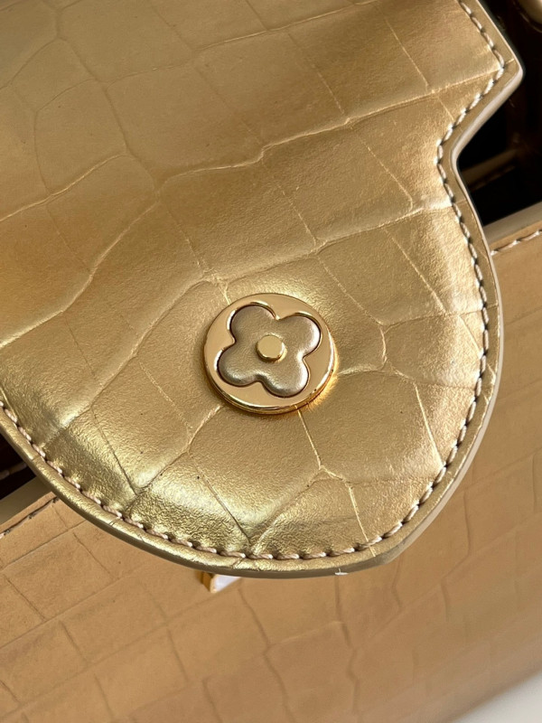 l0*is V*t0n capucines bb