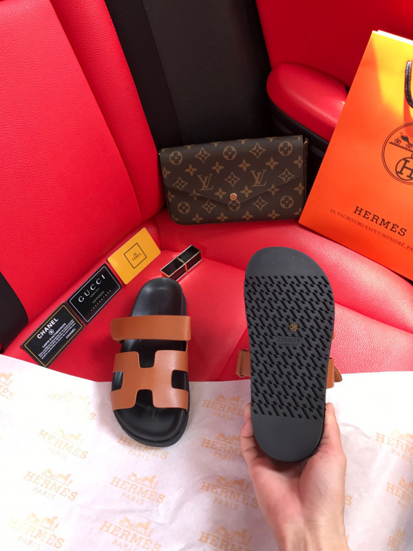 H**mes sandal