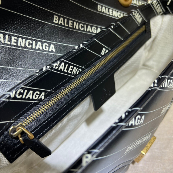 G*u*i gg marmont 26cm