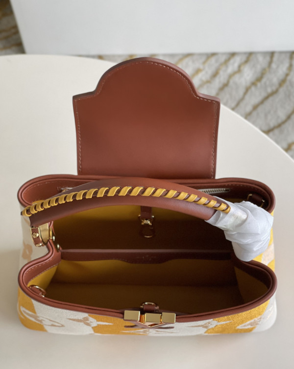 l0*is V*t0n capucines bb