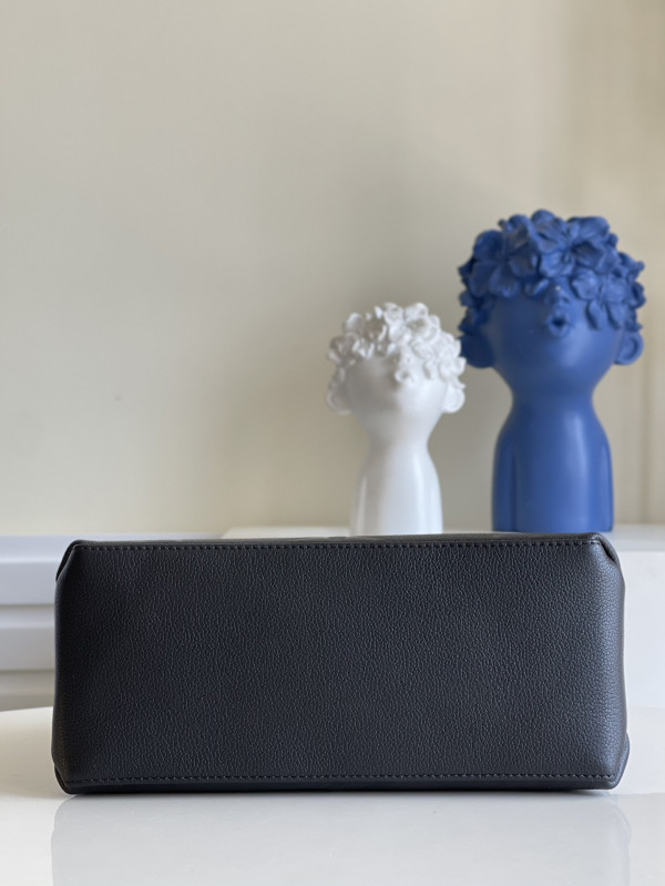 l0*is V*t0n petit palais