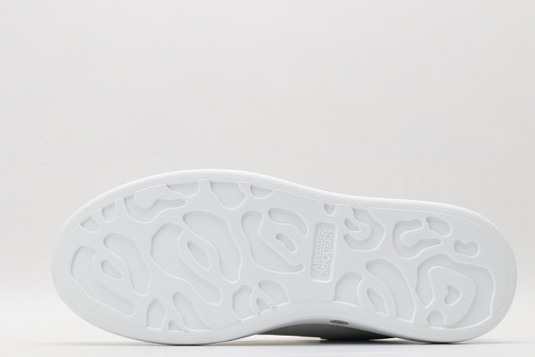 ale*d*r M*Q*en oversized sneaker