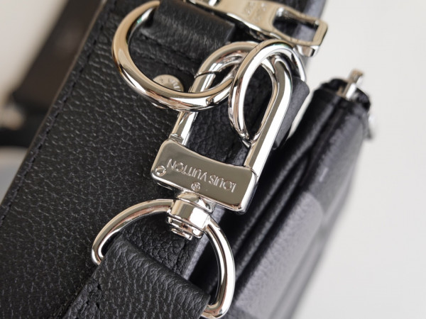 l0*is V*t0n trio messenger