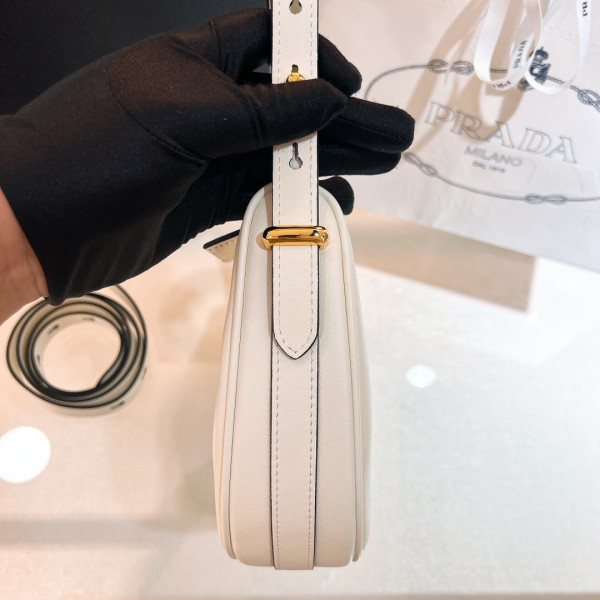 Pra*a arqué leather shoulder bag-22.5*18.5*6cm