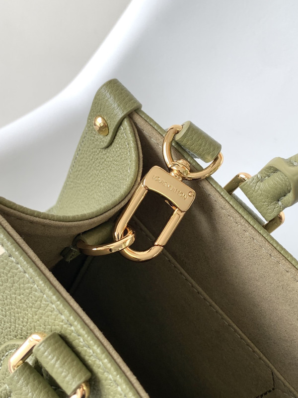 l0*is V*t0n onthego pm