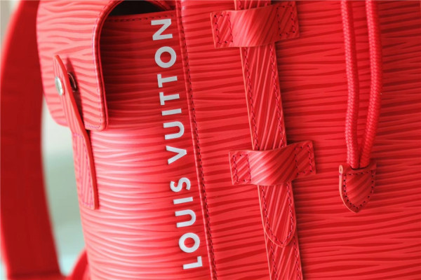 l0*is V*t0n christopher mm