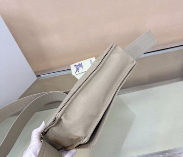 B**rry trench crossbody bag