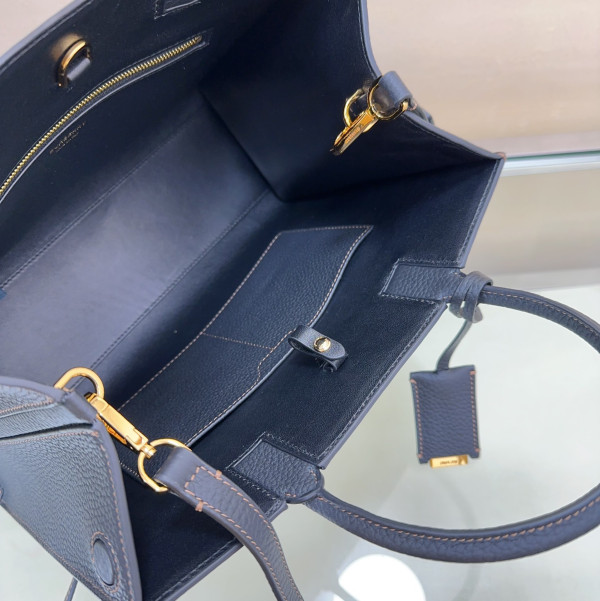 B**rry small frances bag