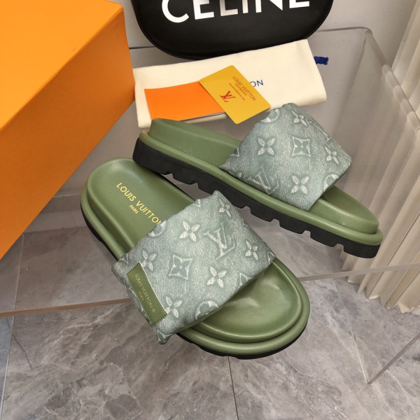 l0*is V*t0n pool pillow comfort mule