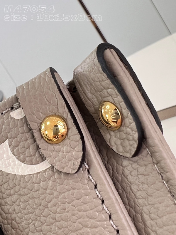 l0*is V*t0n onthego bb-18*15*8.5cm