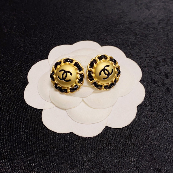 CL EARRINGS